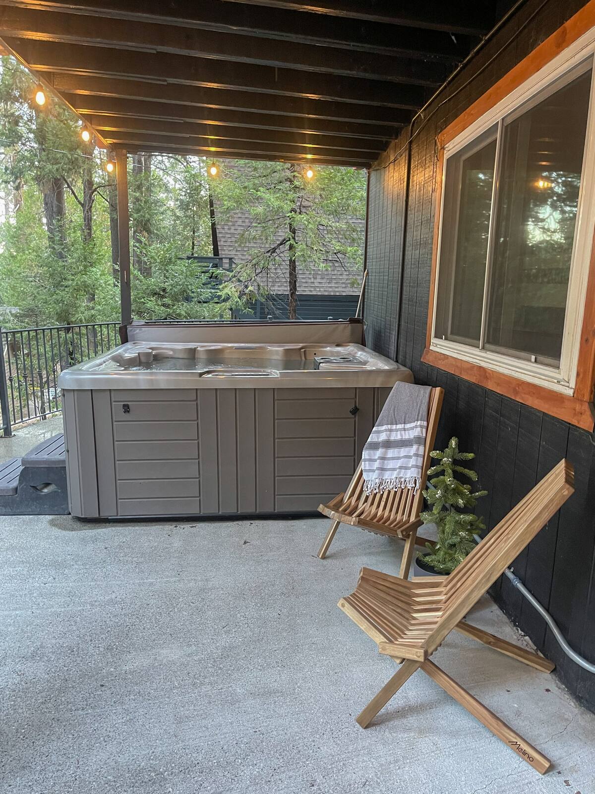 Hot tub on the covered deck